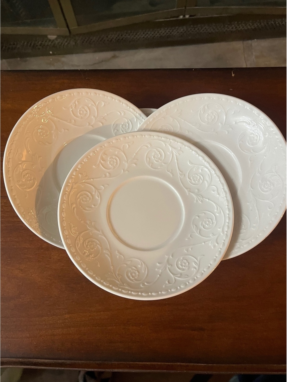 Mikasa Maxima Canio Rivera White Fine China Saucer Plates Set of 4
